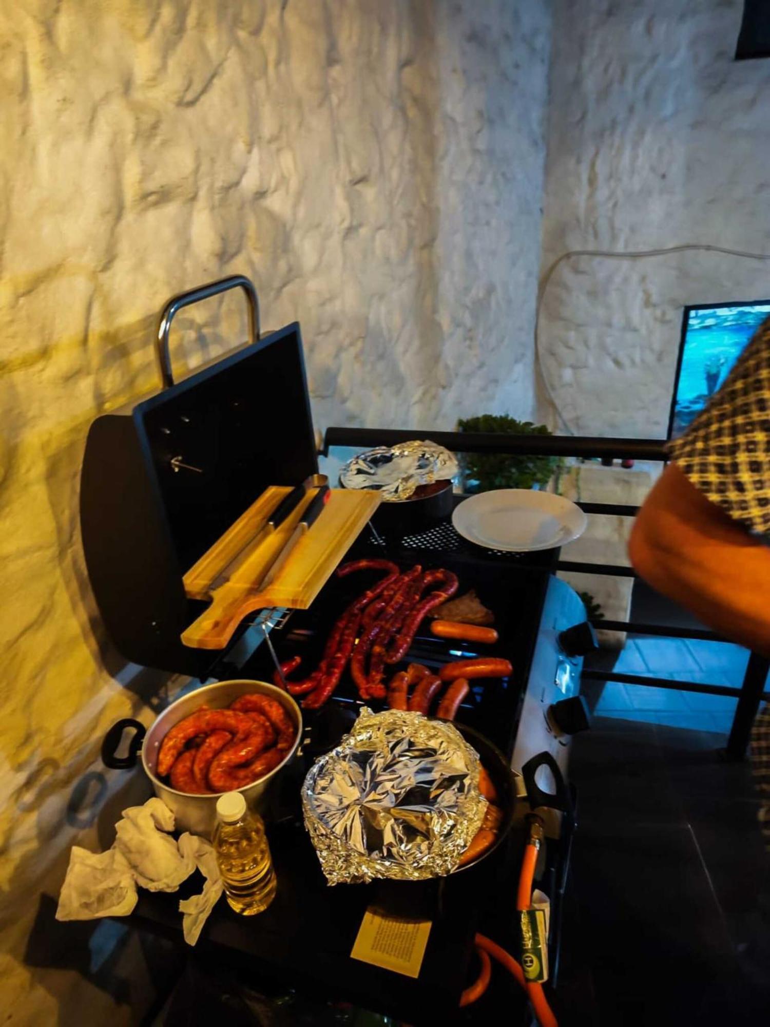 Celavi Hostel 몬구이 외부 사진
